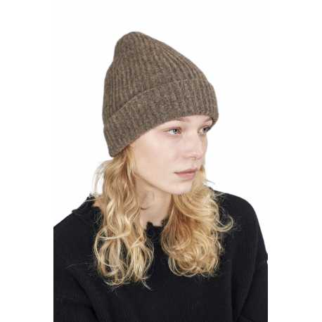Bonnet yack taupe Isabel Benenato femme DK68 30 mode vêtements boutique online strasbourg tendance hiver accessoire 