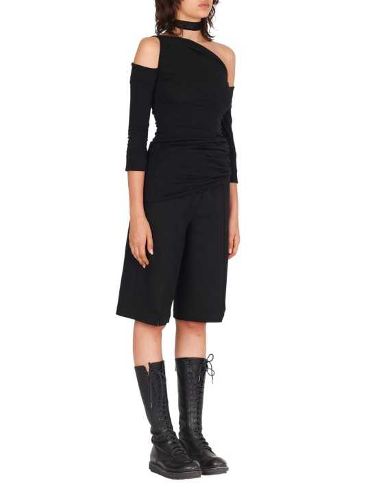 TOP ASYMETRIQUE NOIR JERSEY COTON DJ21S26 ISABEL BENENATO FEMME boutique Strasbourg look profil
