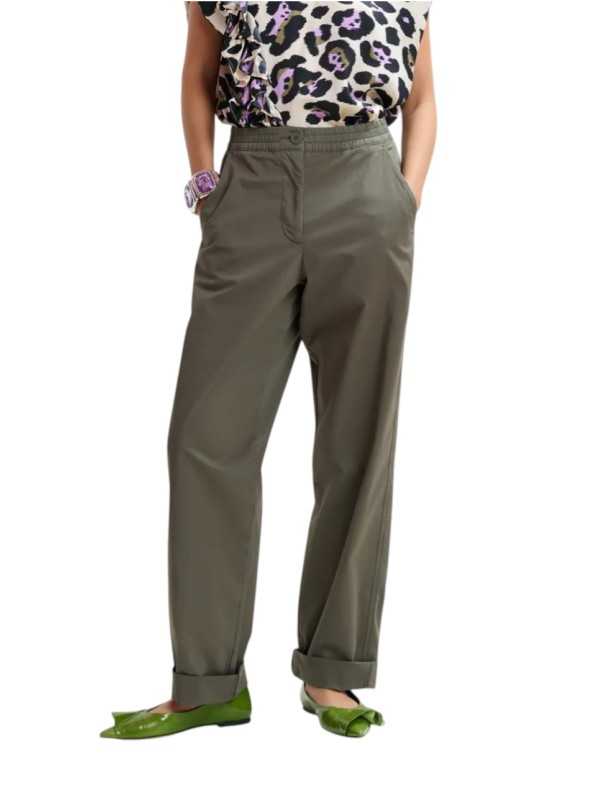 PANTALON TOILE SOUPLE TAILLE ELASTIQUE KAKI JARNE OM24 ESSENTIEL ANTWERP FEMME boutique Strasbourg face
