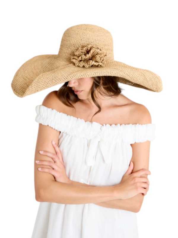 CHAPEAU HERA GRAND FORMAT RABATU COTE FLEUR NATUREL IBELIV FEMME hat Strasbourg concept store boutique front