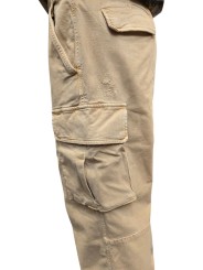 Cargo Chile M74 de couleur beige motif méduse brodée collection Mason's CBE073 249 Homme mode concept store Strasbourg détail