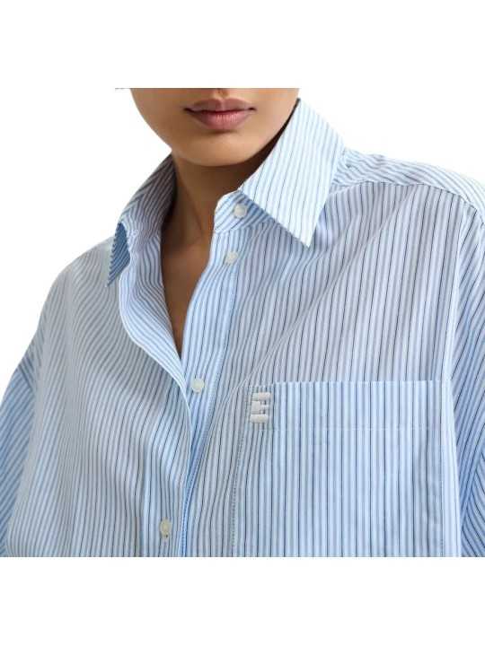 CHEMISE RAYEE BLANC BLEUE DETAIL BRODE ET FOULARD BIJOUX JASLEEN J1OW ESSENTIEL ANTWERP FEMME col ouvert