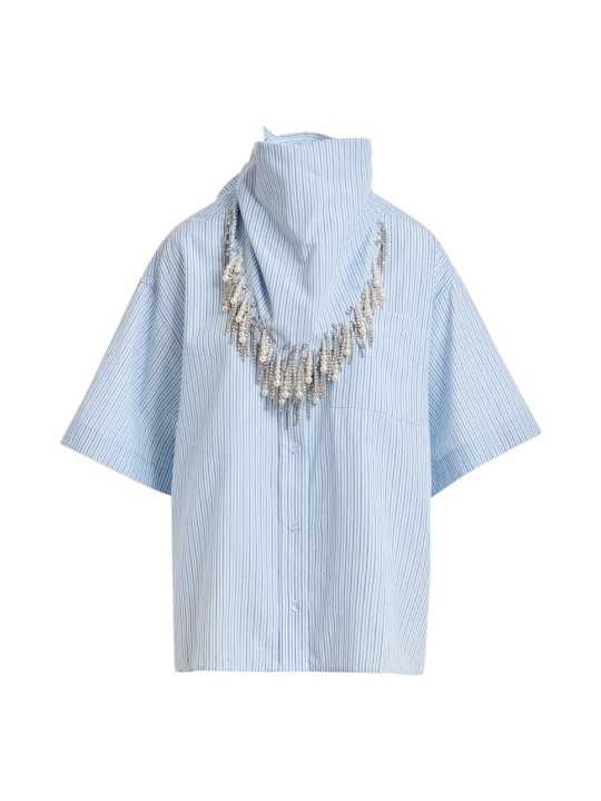 CHEMISE RAYEE BLANC BLEUE DETAIL BRODE ET FOULARD BIJOUX JASLEEN J1OW ESSENTIEL ANTWERP FEMME solo bijoux