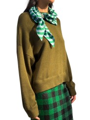 PULL KAKI COL ROND FOULARD VERT CIEL BROCHE AMO KURTIS KM26 Strasbourg Fashion côté