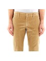 Chino Bobby velours miel Jacob Cohën Homme 26I-JU-M-JUM_P0001-003-S3653-TR-COLORI-D90 boutique Strasbourg mode vêtement zoom