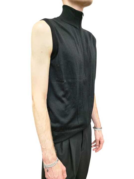Gilet sans manches noir laine acryl Ungaro Homme U0233Z M5184 80 boutique Strasbourg mode vêtement shop concept store profil