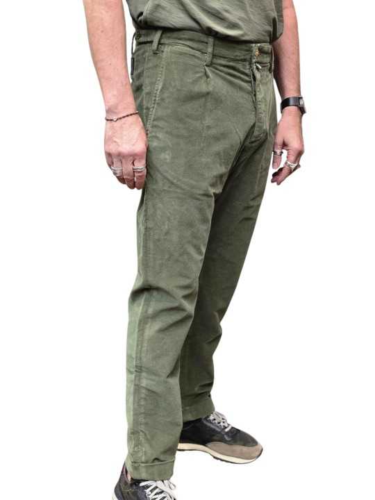 CHINO HENRY SERGE VELOURS OBLIQUE VERT AMANDE 4375 R42 JACOB COHEN HOMME 3/4