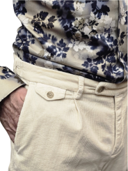 Pantalon velours écru pattes côtés droit B1 19204 2457 1003 Baldessarini Homme boutique Strasbourg mode vêtement store détail